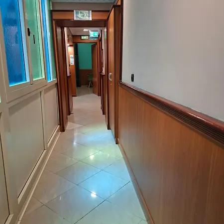 Beauty Hotel *